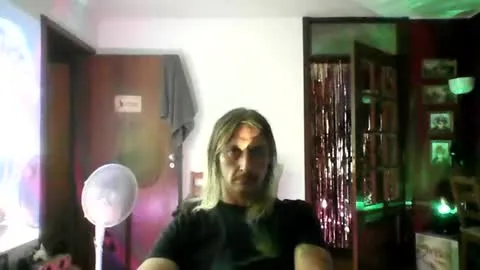 simontrel live act